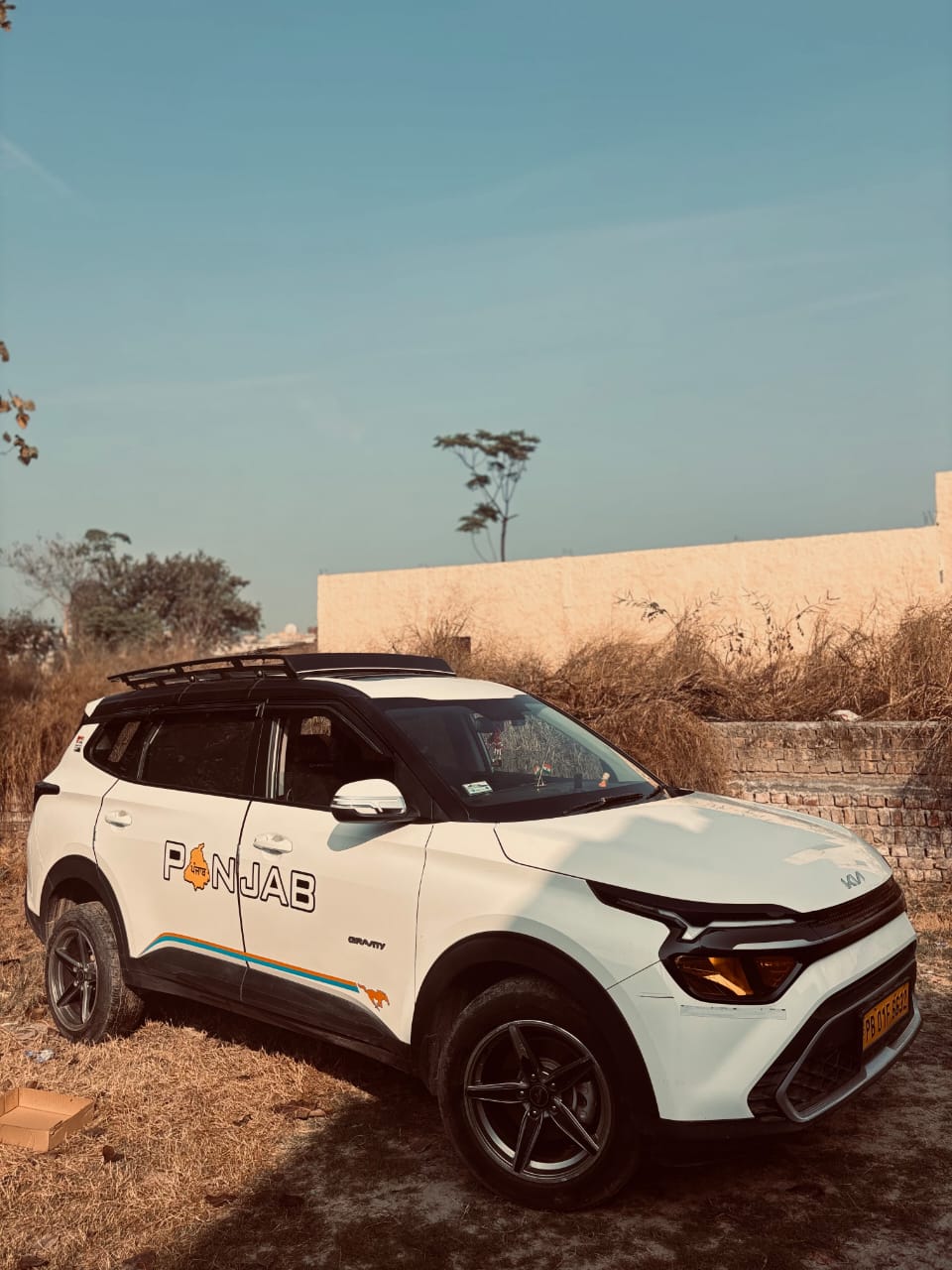 Punjab Crown Cabs Kia Carens taxi